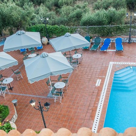 Amalia Apartments Stoúpa エクステリア 写真