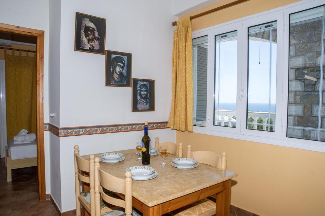 Amalia Apartments Stoúpa エクステリア 写真